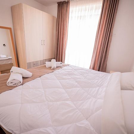 Guest House La Baja Ohrid Extérieur photo