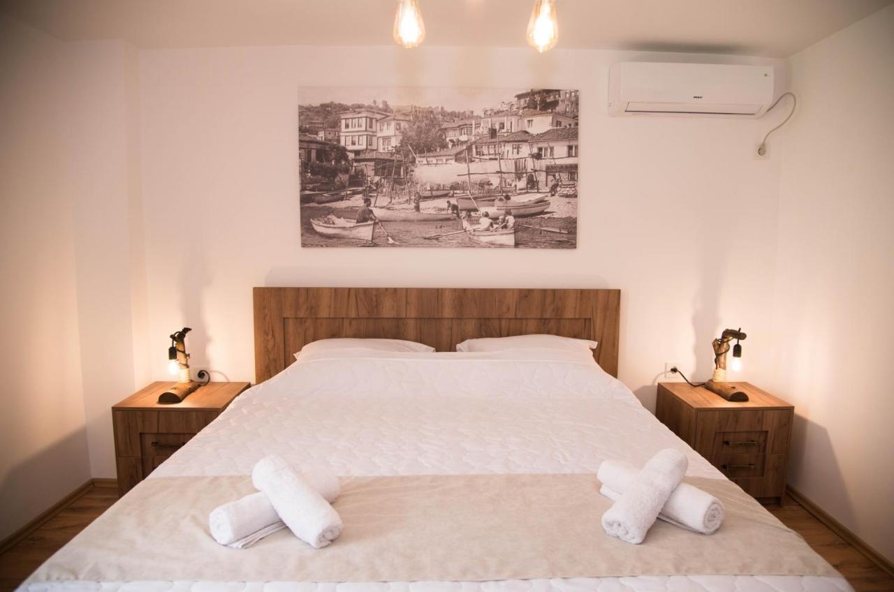 Guest House La Baja Ohrid Extérieur photo